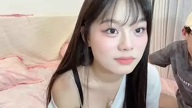 Alexxpussy – webcam model profile photo Image 2