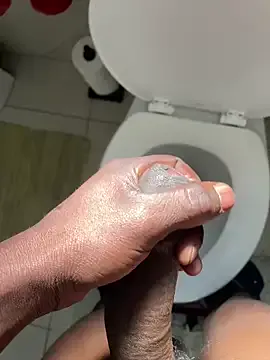 Taanni – webcam model profile photo Image 4