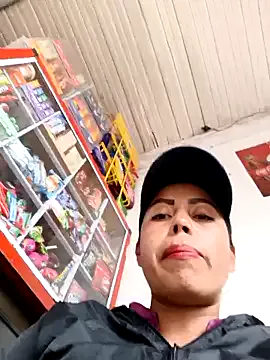 mayadashaaa – webcam model profile photo Image 4