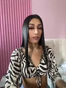 transaubrey – webcam model profile photo Image 3