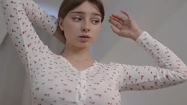 lucretiaburnaugh – webcam model profile photo Image 14