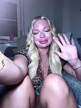 -MiaSweet- – webcam model profile photo Image 5