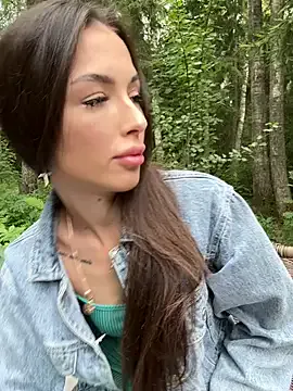 WhoreRobot – webcam model profile photo Image 13