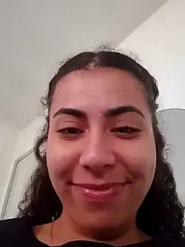 myke_xxx – webcam model profile photo Image 3