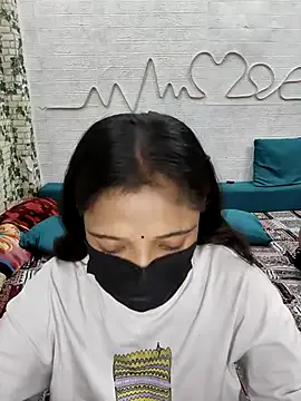 _favorite_ – webcam model profile photo Image 5