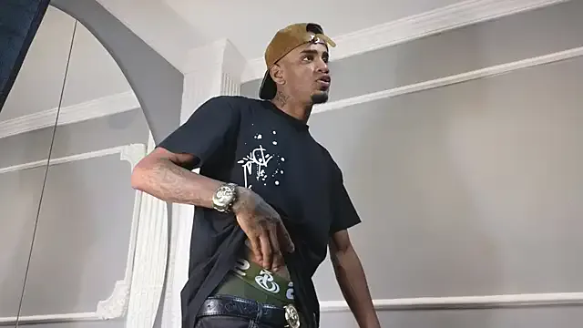 catchustoday – webcam model profile photo Image 4