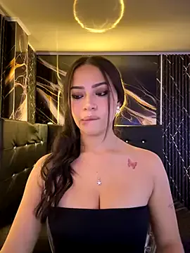 Taanni – webcam model profile photo Image 19