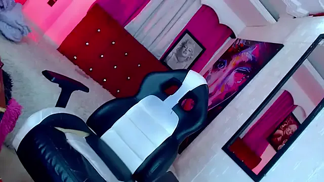 TOP_ping – webcam model profile photo Image 11