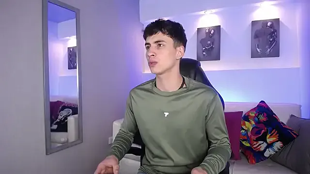 manlymanson – webcam model profile photo Image 13