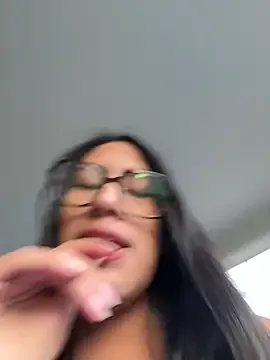 sukubb-overlord – webcam model profile photo Image 2