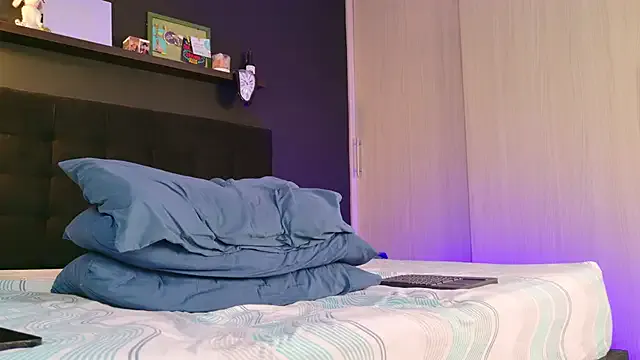 sigmasian – webcam model profile photo Image 3