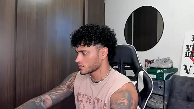 primarch777 – webcam model profile photo Image 6