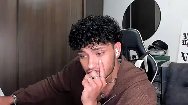 primarch777 – webcam model profile photo Image 9