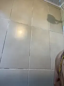 Alicatcua_ – webcam model profile photo Image 14