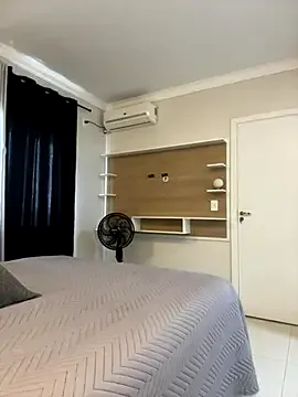 Alicatcua_ – webcam model profile photo Image 19