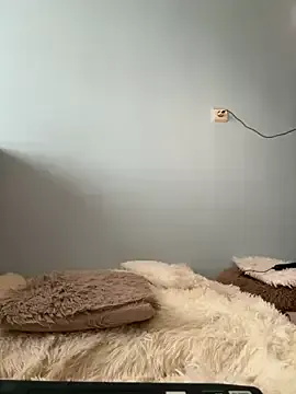 bambi_lu – webcam model profile photo Image 11