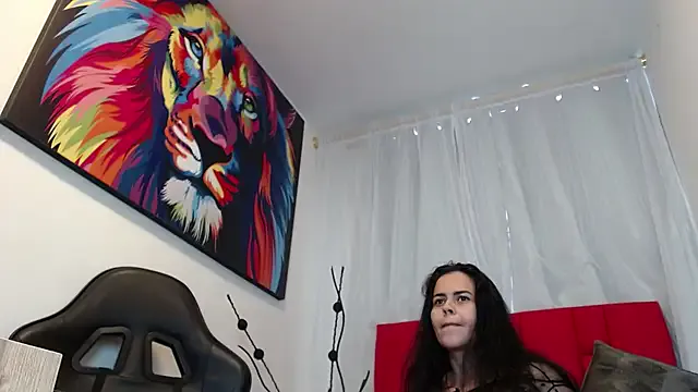 seraphine23 – webcam model profile photo Image 2