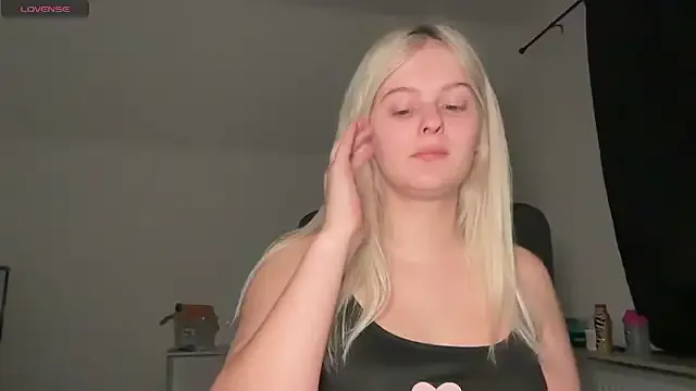 bambi_lu – webcam model profile photo Image 15