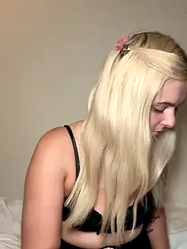 bambi_lu – webcam model profile photo Image 2