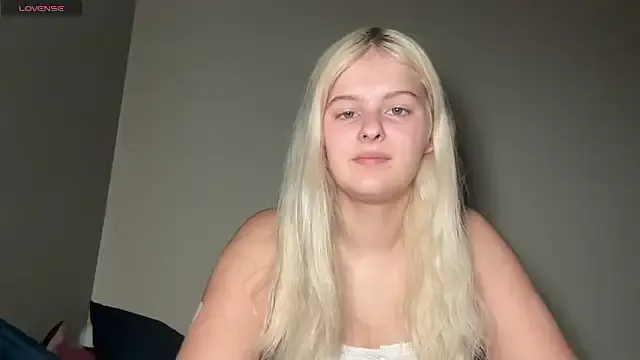 bambi_lu – webcam model profile photo Image 3