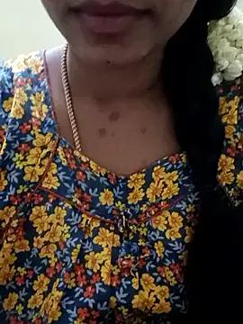 bambi_lu – webcam model profile photo Image 9