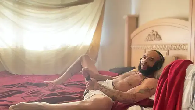 kingdanny_8 – webcam model profile photo Image 15