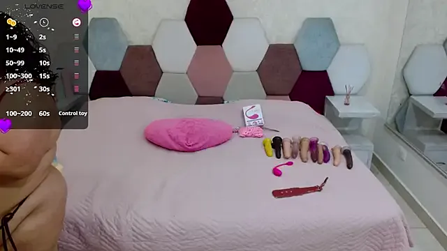 jenniekim_18 – webcam model profile photo Image 13