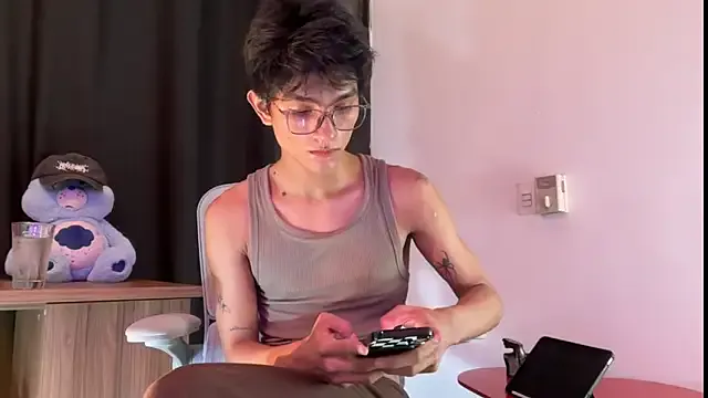 daisykimvip – webcam model profile photo Image 3