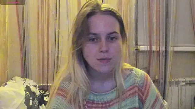 HopeHeaven – webcam model profile photo Image 14