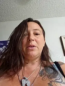 SunnyShiney – webcam model profile photo Image 3