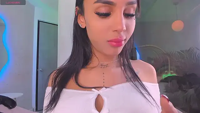 naomigomezz – webcam model profile photo Image 9