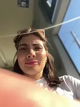 Men-esthe-Live – webcam model profile photo Image 11