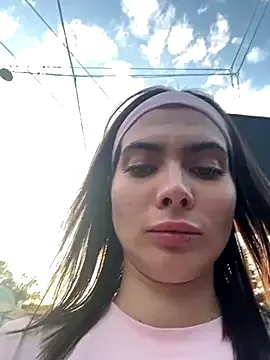 Men-esthe-Live – webcam model profile photo Image 15