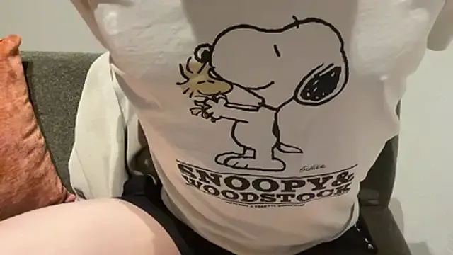 wawagi – webcam model profile photo Image 10