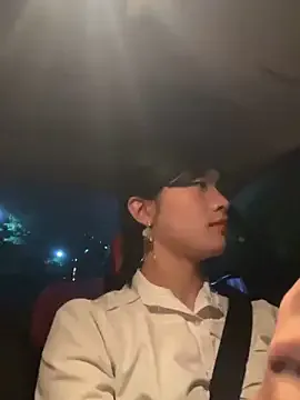 Agatha_Manson – webcam model profile photo Image 9