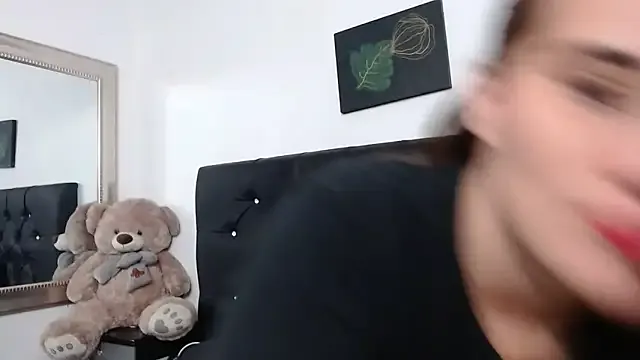 bambi_lu – webcam model profile photo Image 2