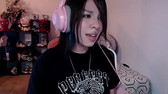 tiffannysins – webcam model profile photo Image 9