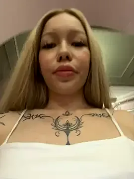 EvieEvans – webcam model profile photo Image 5