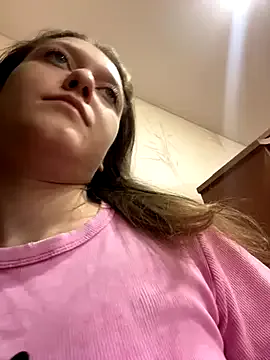 HopeHeaven – webcam model profile photo Image 7