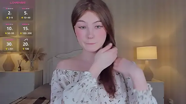 hina_porn – webcam model profile photo Image 4