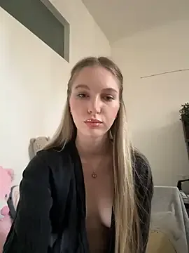 ericaglam – webcam model profile photo Image 2