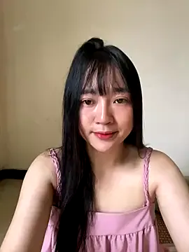 Alexxpussy – webcam model profile photo Image 2