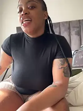 candywildee – webcam model profile photo Image 13
