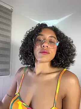 sydetrak4469 – webcam model profile photo Image 2