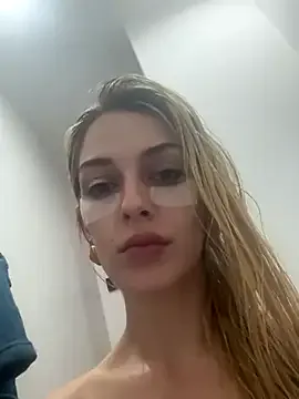 alana15 – webcam model profile photo Image 7