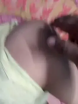 hina_porn – webcam model profile photo Image 3