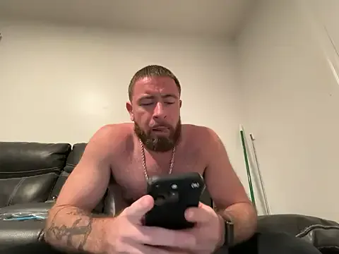 Girl-Pleasure – webcam model profile photo Image 2