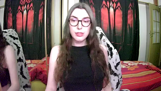 aurora_sanders1 – webcam model profile photo Image 2