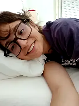 xunybany – webcam model profile photo Image 10