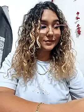 bambi_lu – webcam model profile photo Image 16